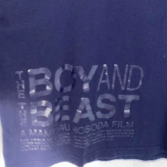 uniqlo x studio chizu: navy the boy and the beast short sleeve - Picture 4 of 4